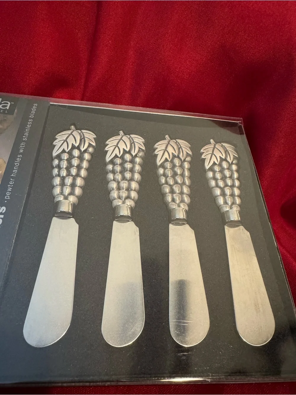 Vintage 1999 Prodyne Metalla set 4 server Spreaders w/ Pewter grape Handles NIB